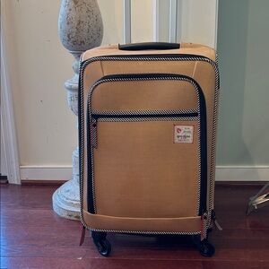 Spartina 449 Rolling luggage suitcase